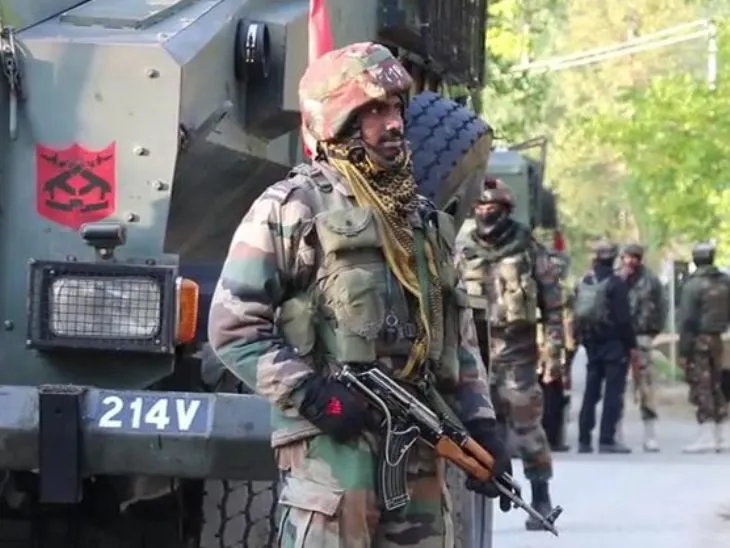 जवानों के फेसबुक, इंस्टाग्राम पर पोस्ट-कमेंट पर रोक, सिर्फ देखने के लिए इस्तेमाल कर पाएंगे